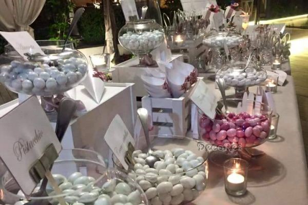 villademetra-wedding-confettata-cuori4960265A-C91B-81DF-96A5-6A12CA486CD5.jpg
