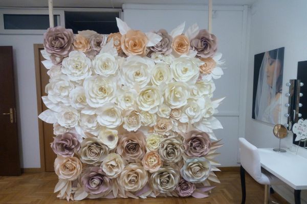 homedecor-paper-flowers-wall6EF6784C-F1C4-1F79-9D03-F0B4379E9C4C.jpg