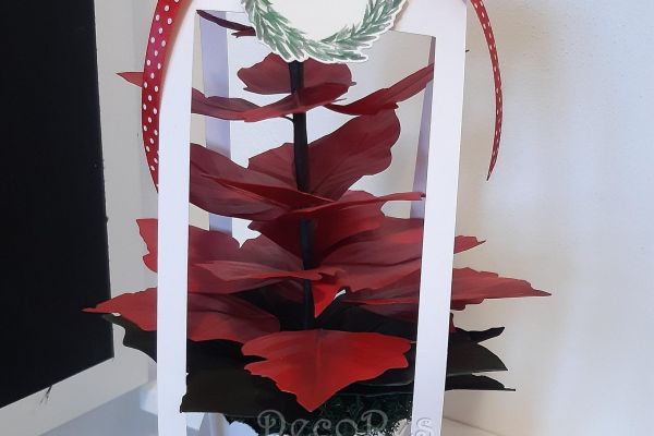 xmas-homedecor-red-poinsettia4E99BF40-F0E1-5D69-E942-50FBC5C5DB68.jpg