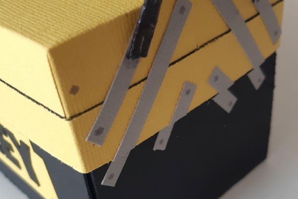compleanno-explosionbox-cassetta-attrezzi-particolare6F8FE557-D6C3-F99F-F8D6-0EABE159EE78.jpg